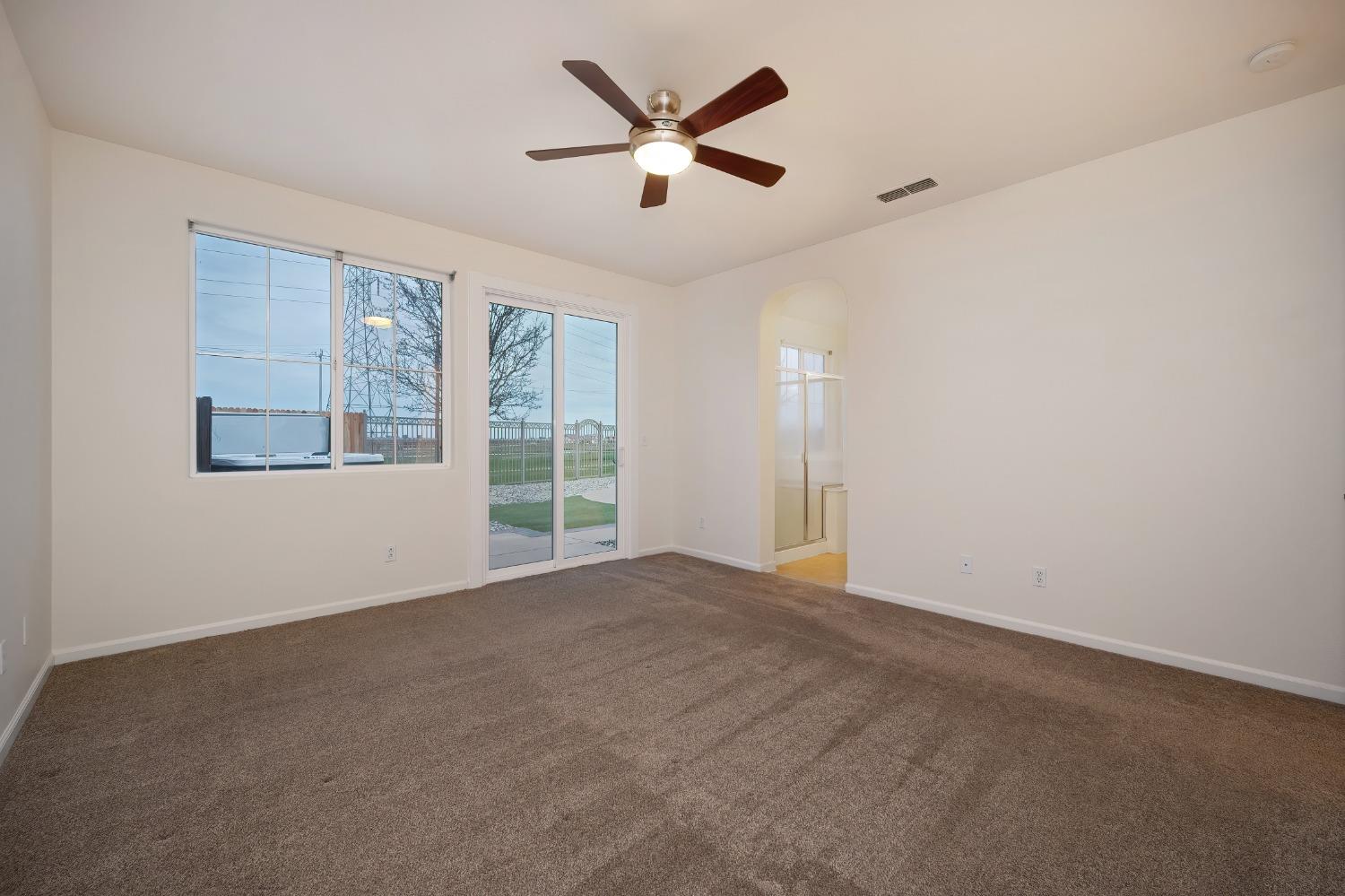 12368 Pawcatuck Way