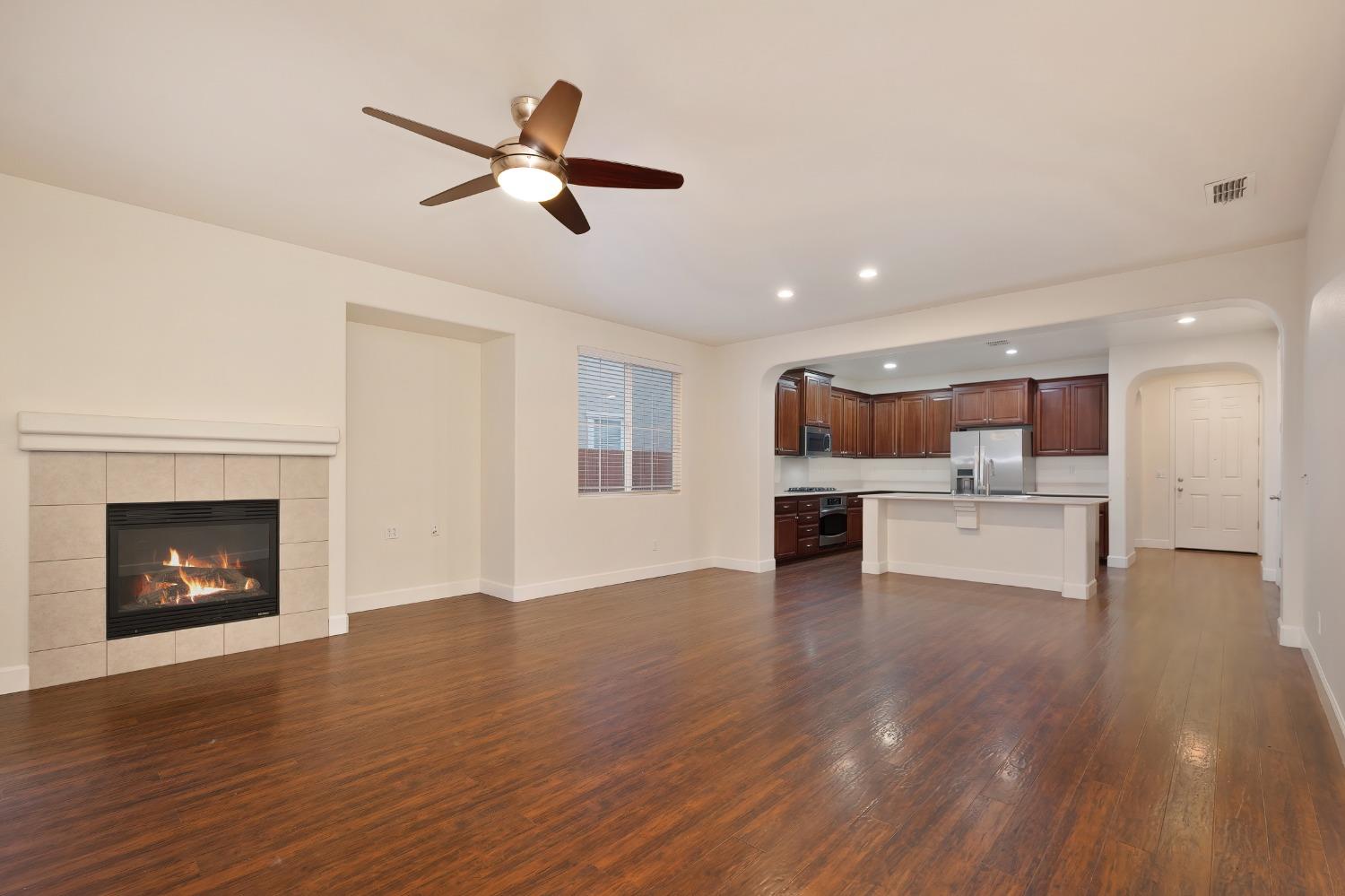 12368 Pawcatuck Way