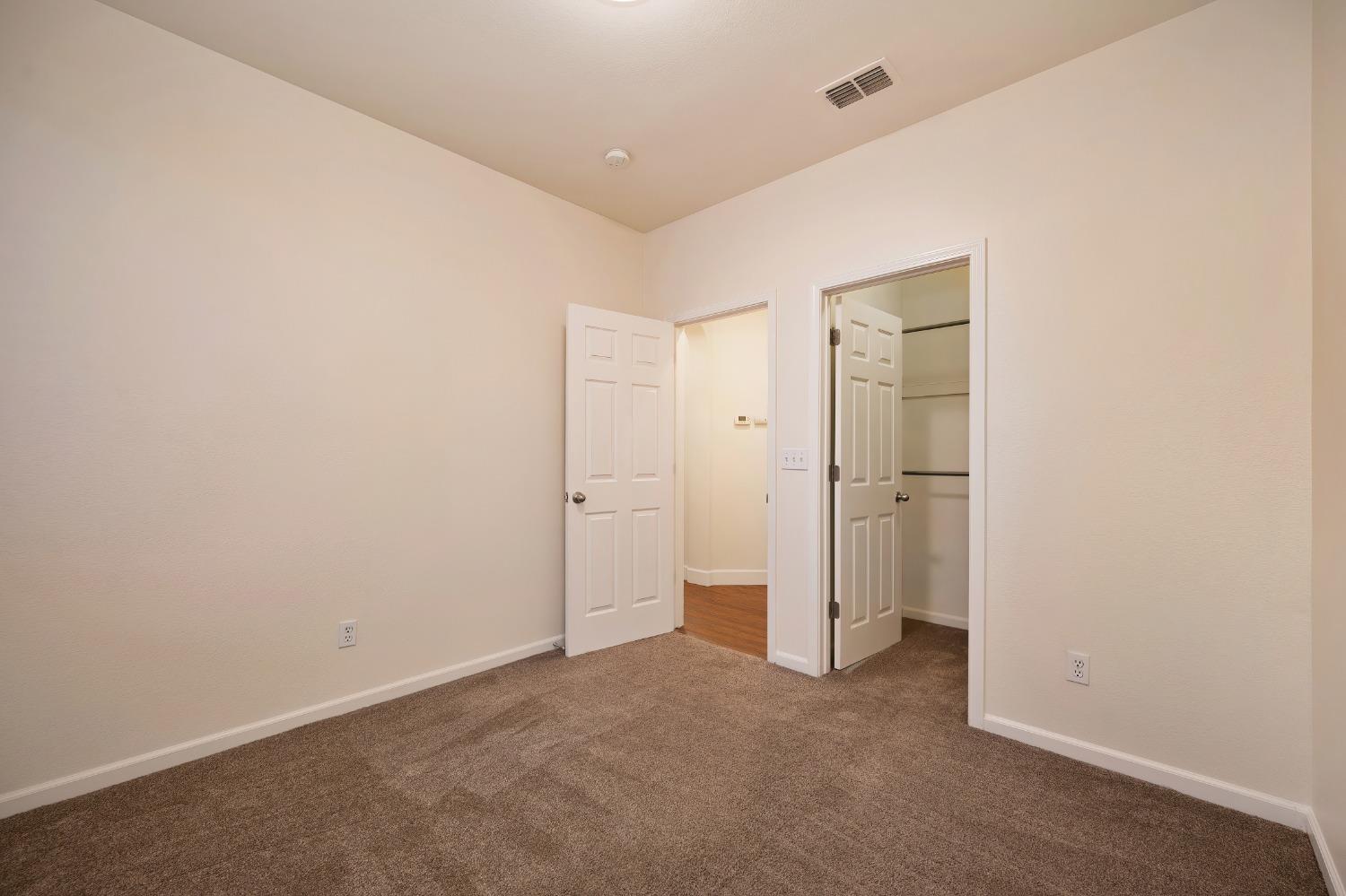 12368 Pawcatuck Way