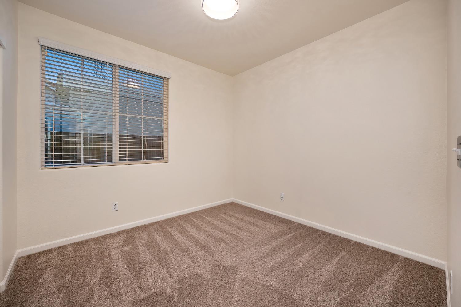 12368 Pawcatuck Way