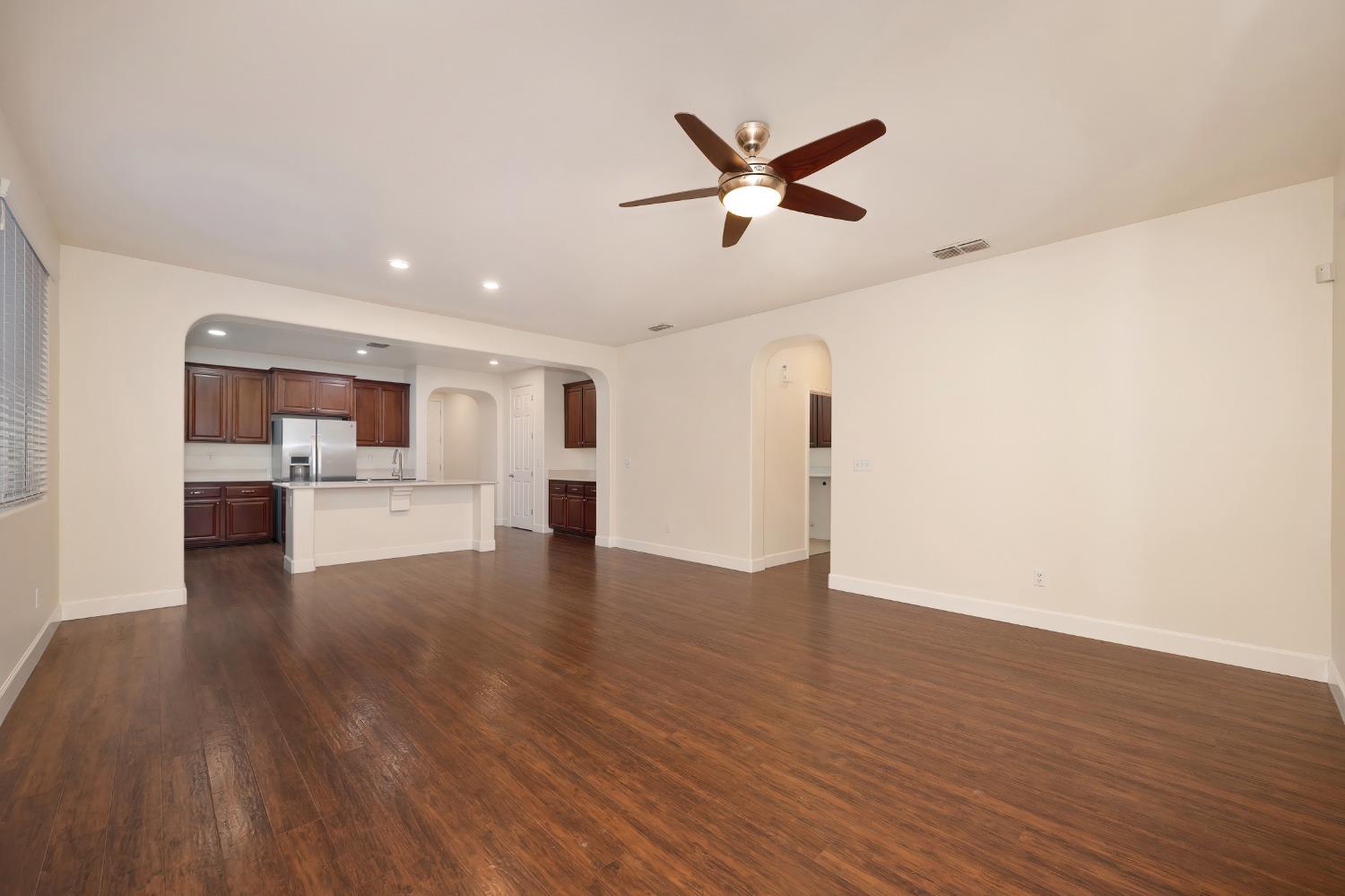 12368 Pawcatuck Way