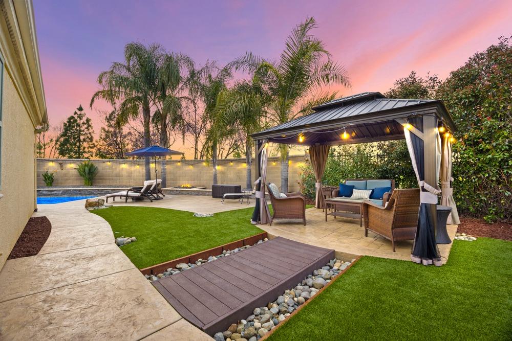 104 Snowdown Court