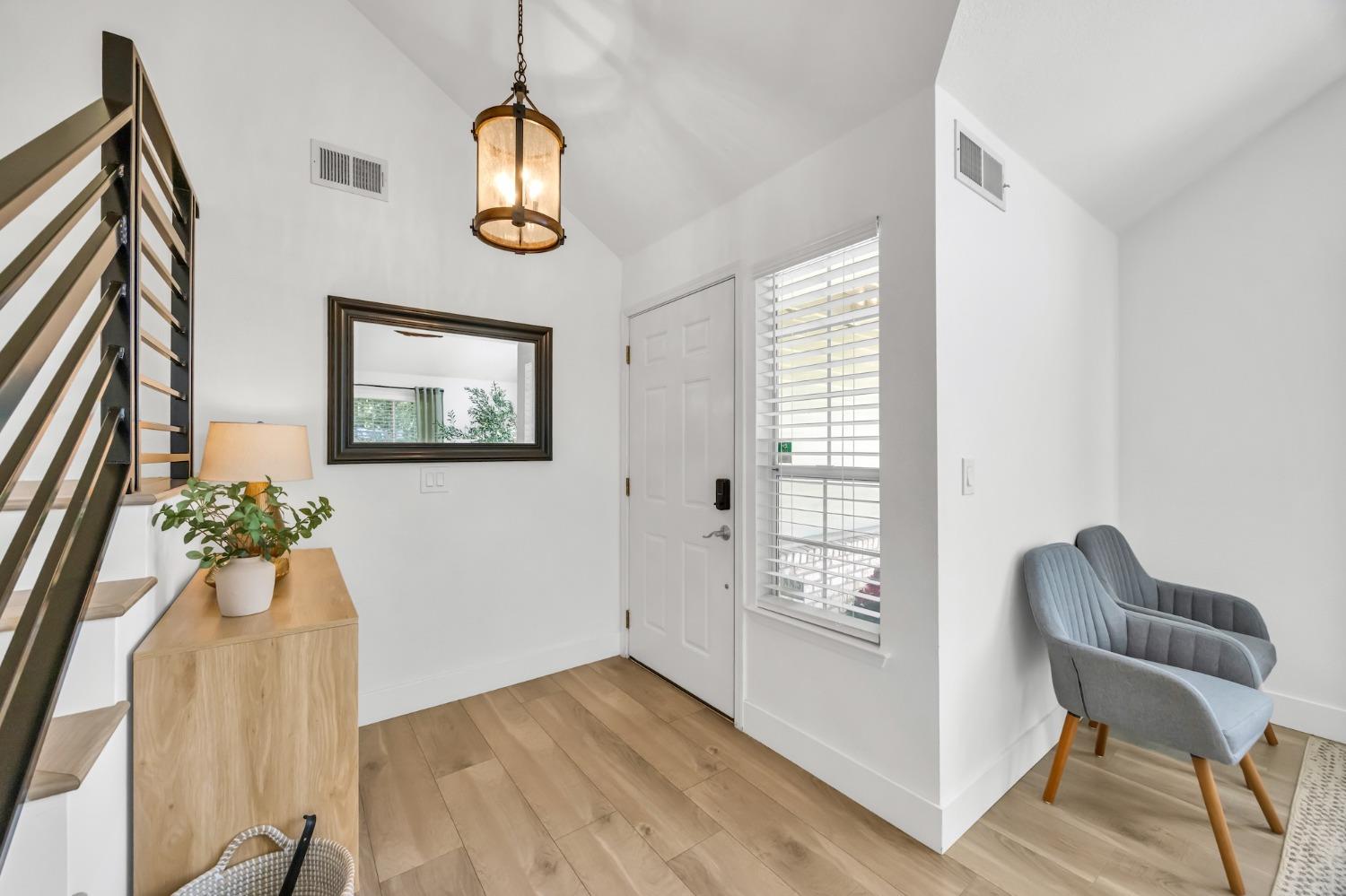 5348 Pacific Palm Court