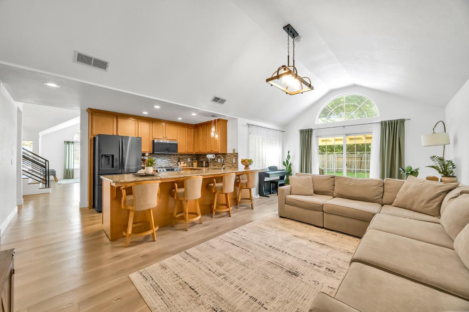 5348 Pacific Palm Court