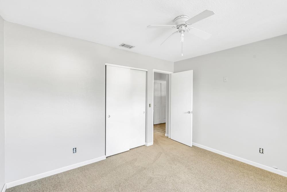 5214 Laguna Park Drive