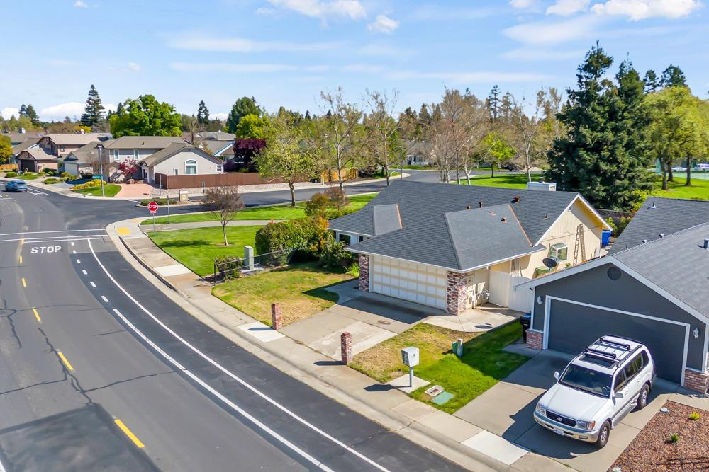 5214 Laguna Park Drive