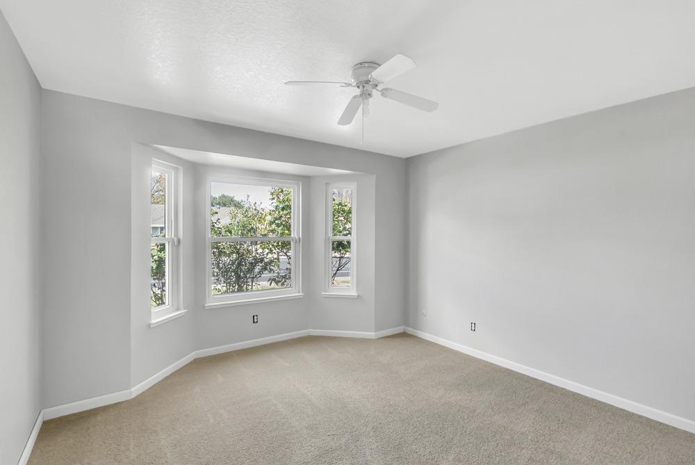 5214 Laguna Park Drive