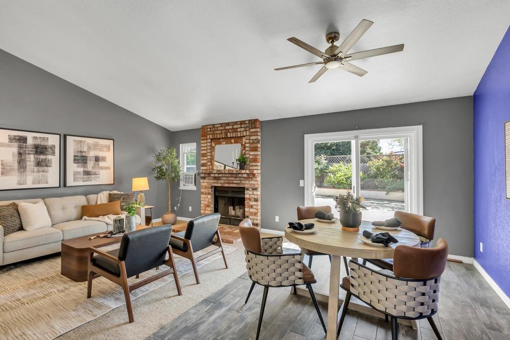 5214 Laguna Park Drive