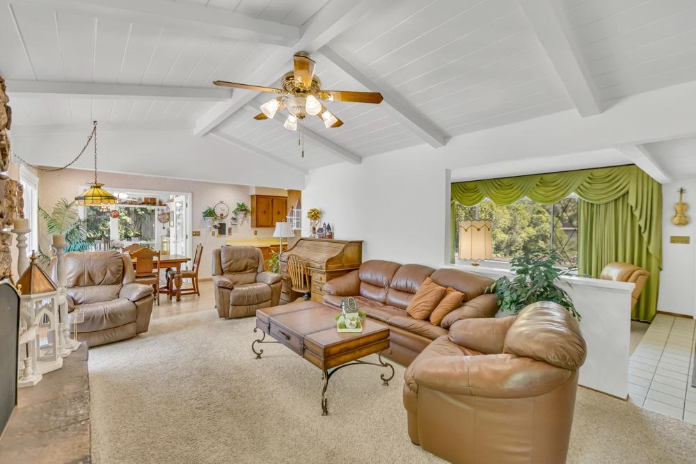 8040 Creekside Lane
