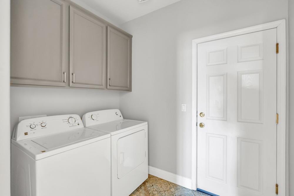 841 Dorsett Court