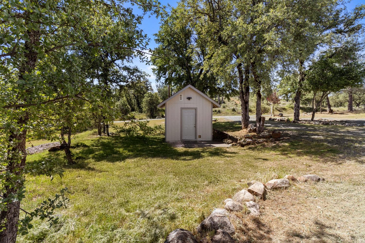 9593 Quail Meadow Lane