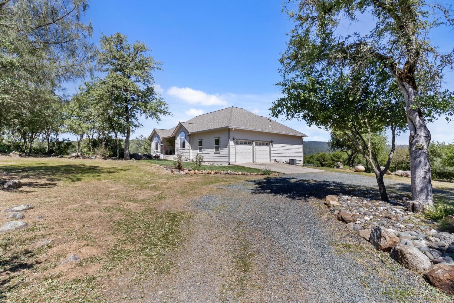 9593 Quail Meadow Lane