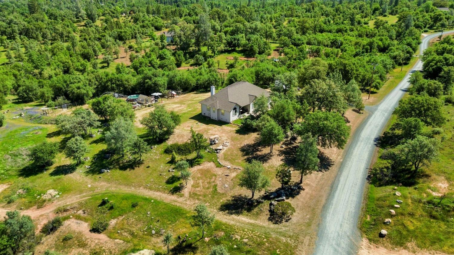 9593 Quail Meadow Lane