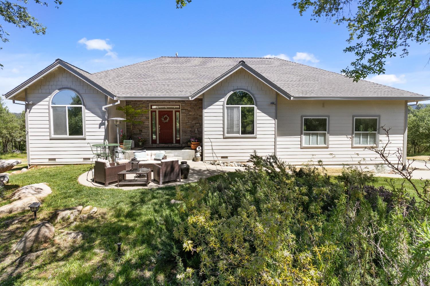 9593 Quail Meadow Lane