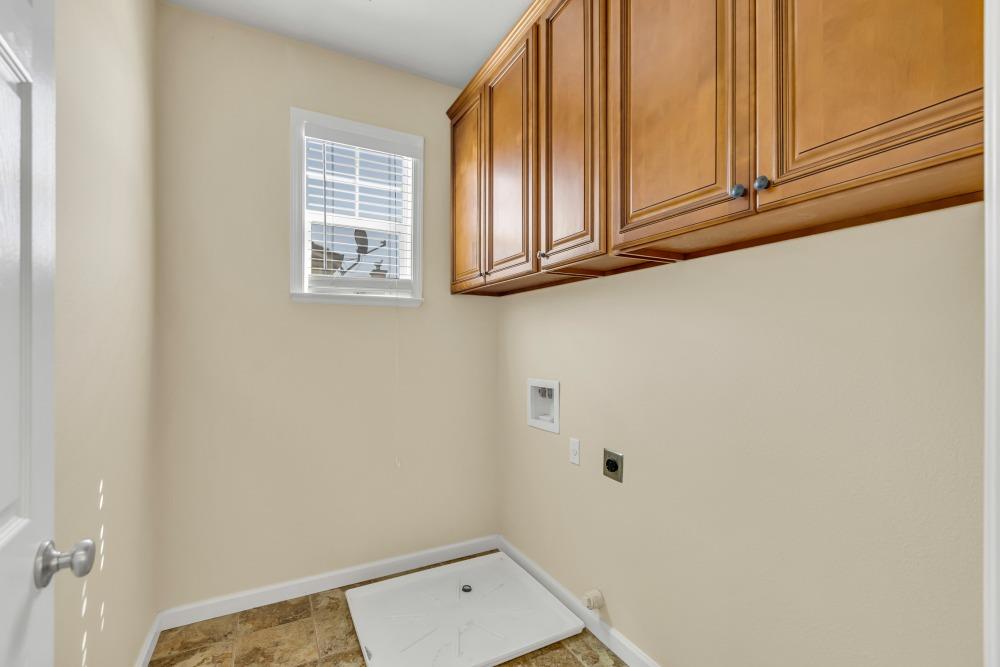 7885 Monaldo Walk