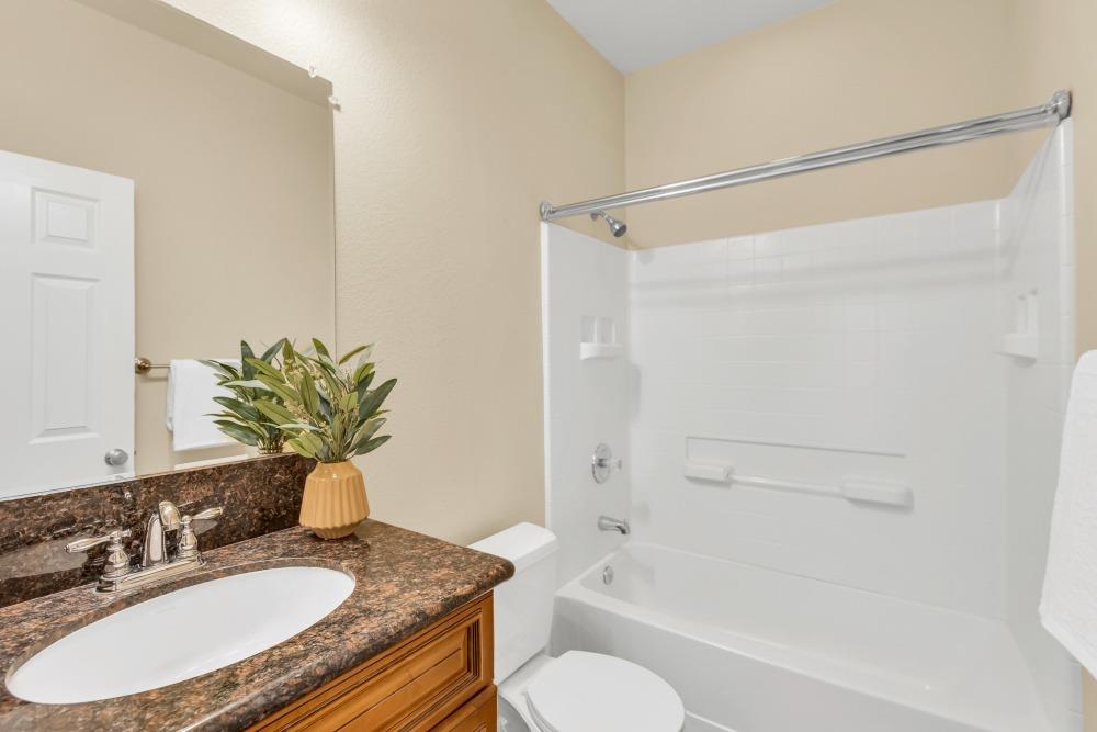 7885 Monaldo Walk