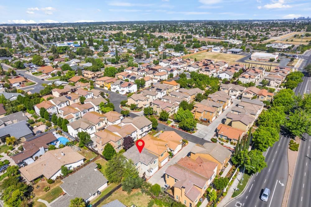 7885 Monaldo Walk