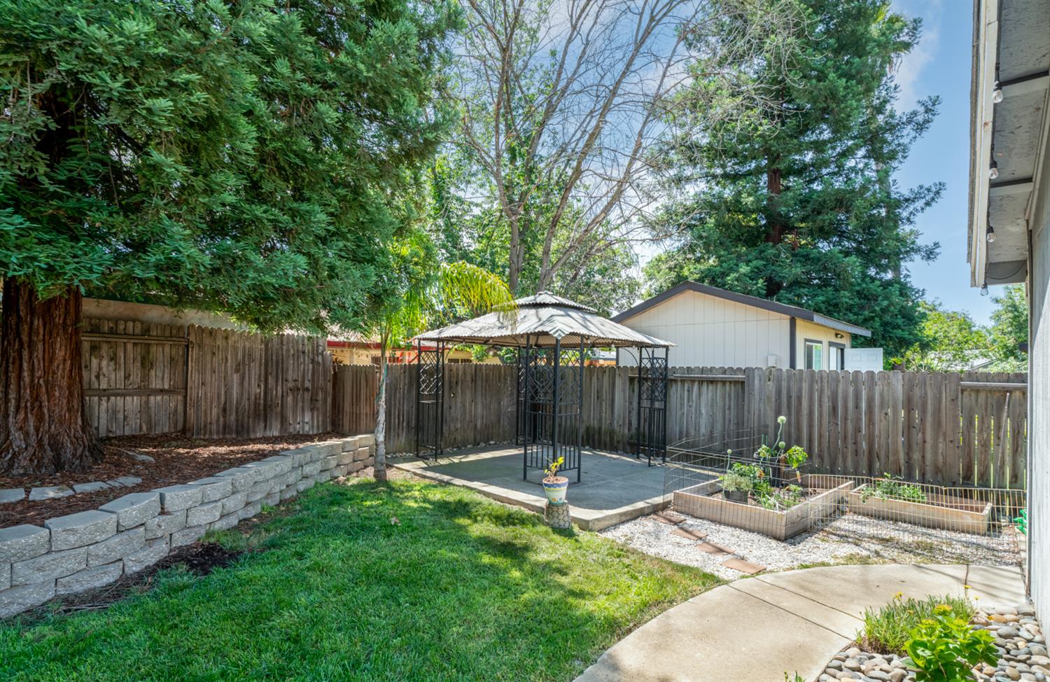 8340 Lichen Drive
