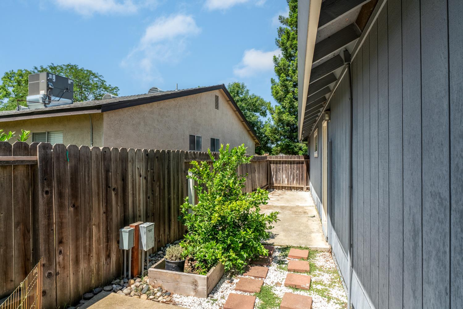 8340 Lichen Drive