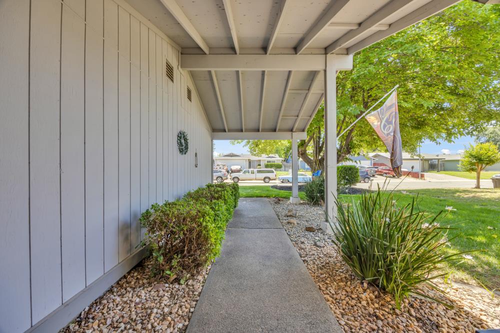 6541 Bitterbush Way