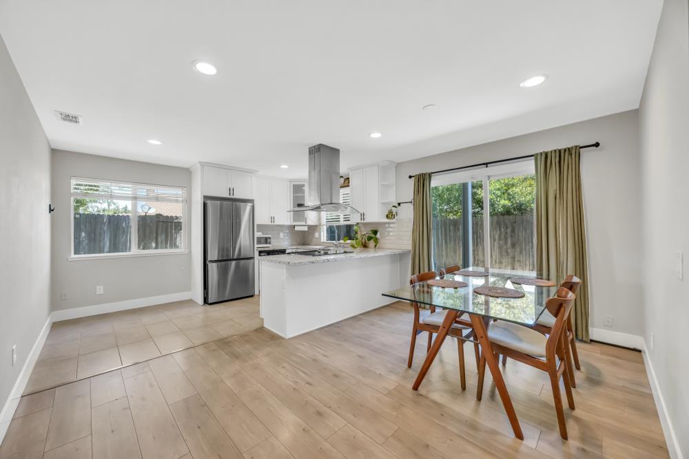 6541 Bitterbush Way