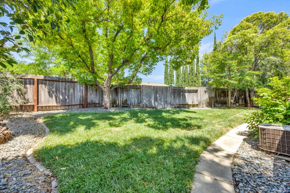 6541 Bitterbush Way
