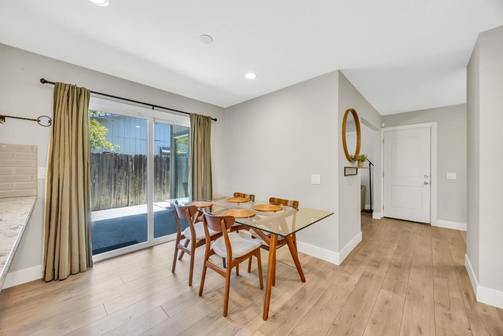6541 Bitterbush Way