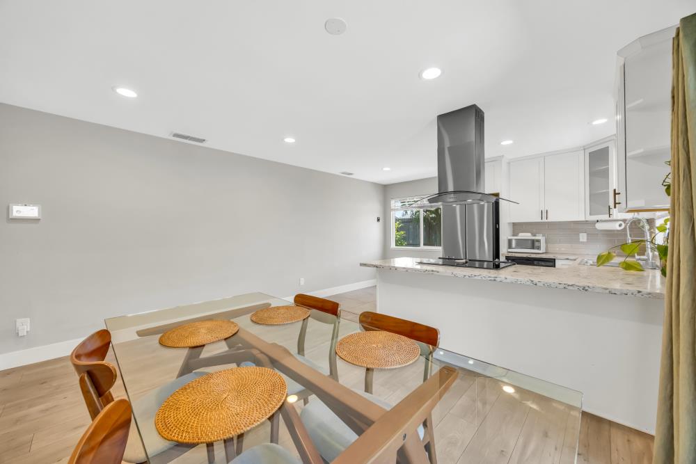 6541 Bitterbush Way