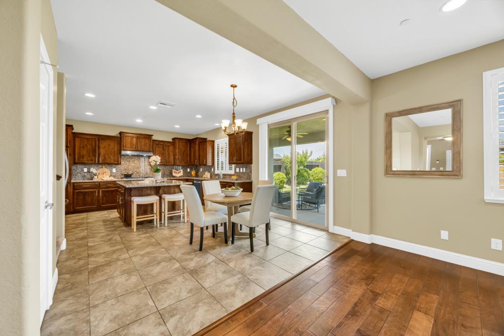 1005 Georgetown Way
