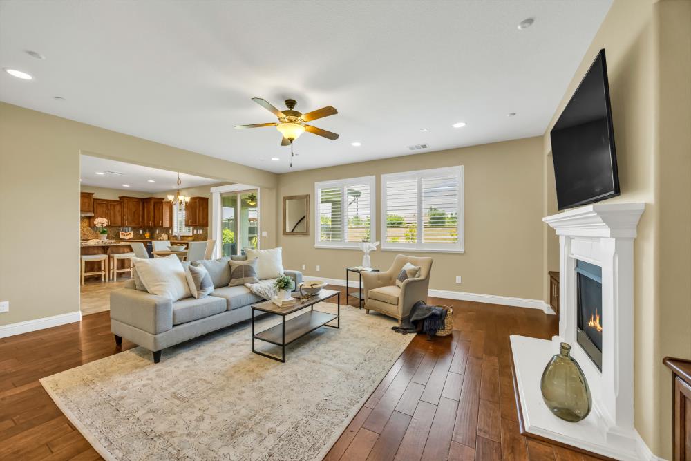 1005 Georgetown Way