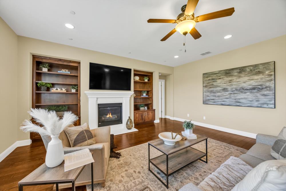 1005 Georgetown Way