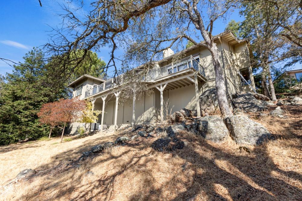 15088 Robles Grandes Drive