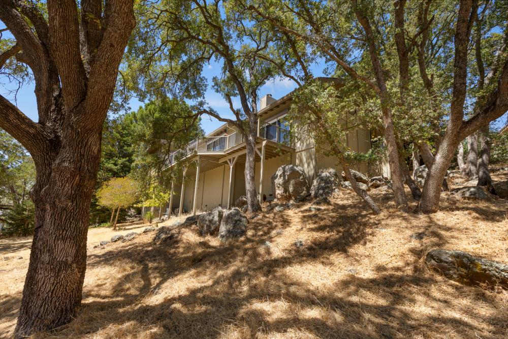 15088 Robles Grandes Drive