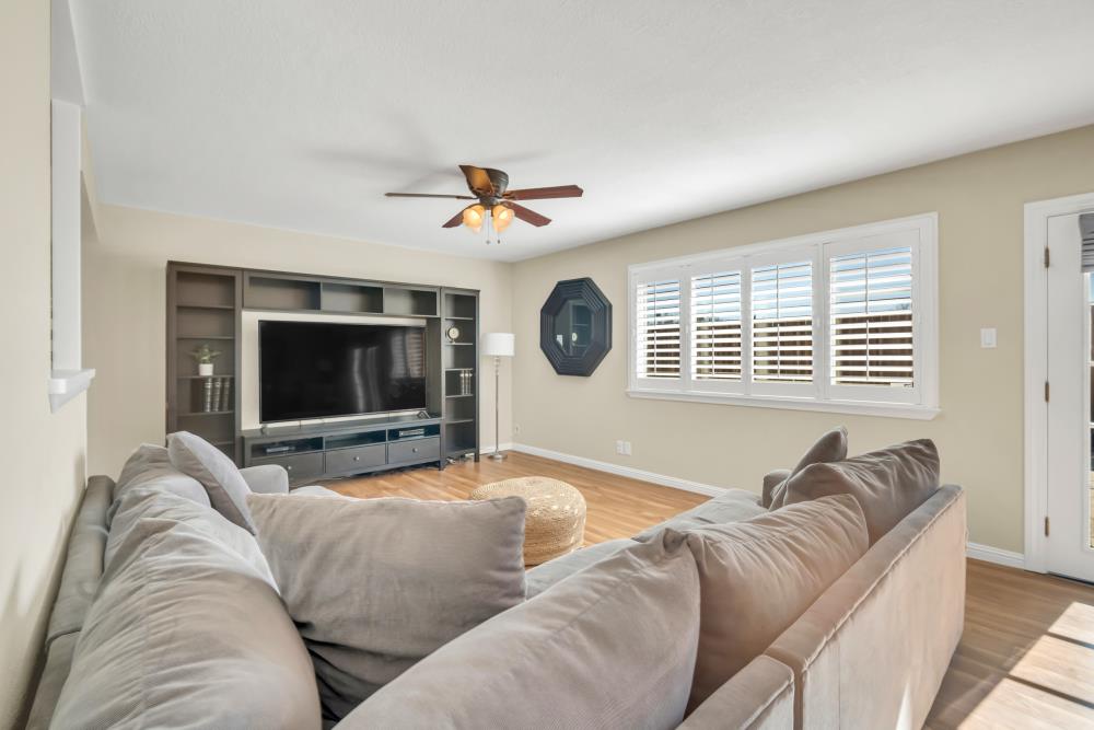 2532 Warrego Way