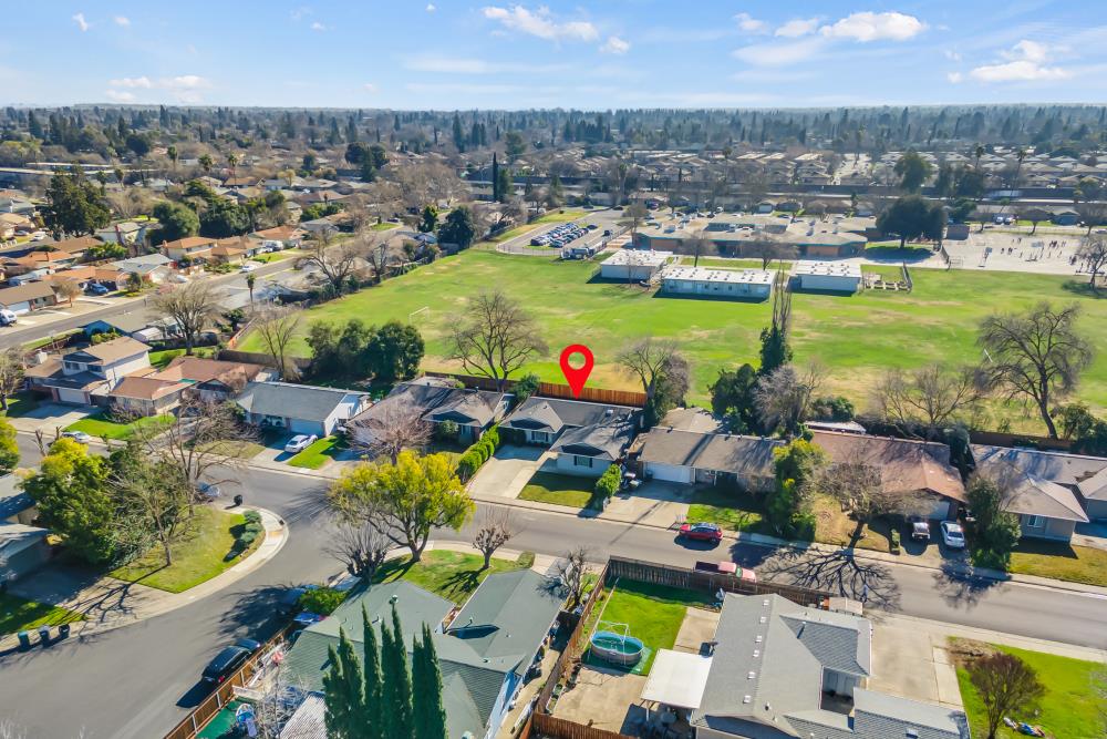 2532 Warrego Way