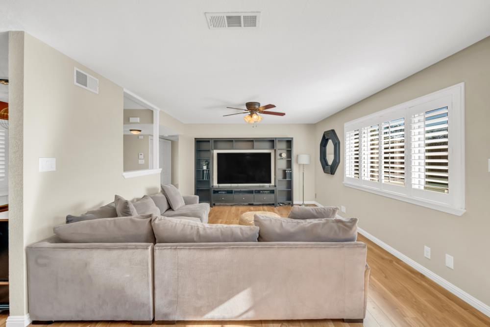2532 Warrego Way