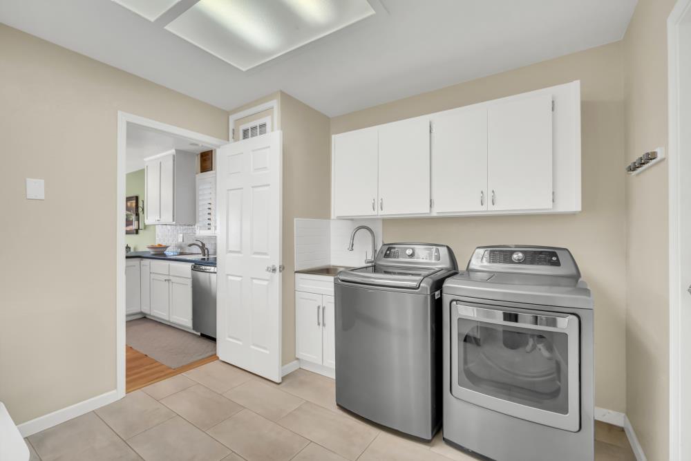 2532 Warrego Way