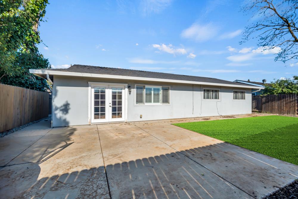 2532 Warrego Way