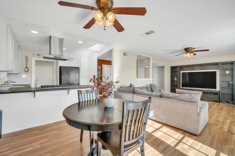 2532 Warrego Way