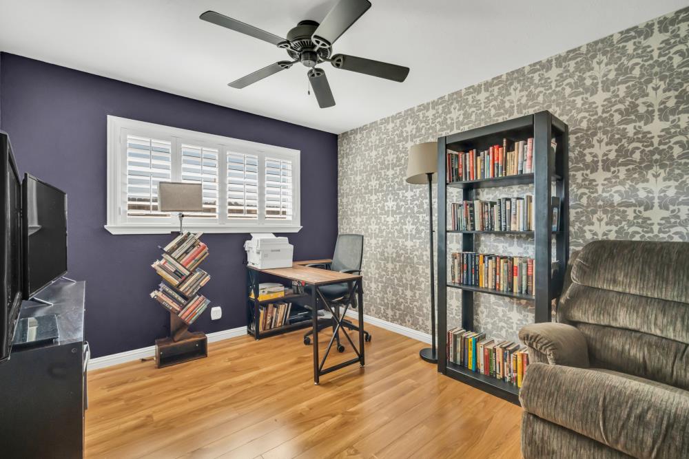 2532 Warrego Way
