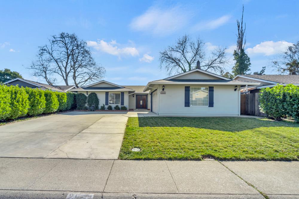 2532 Warrego Way