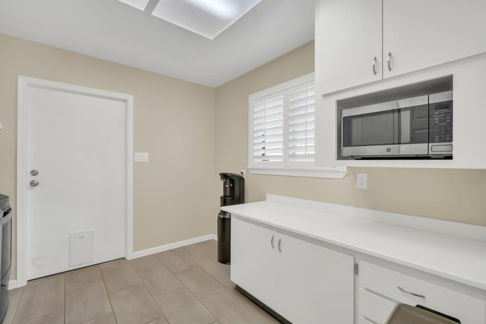 2532 Warrego Way