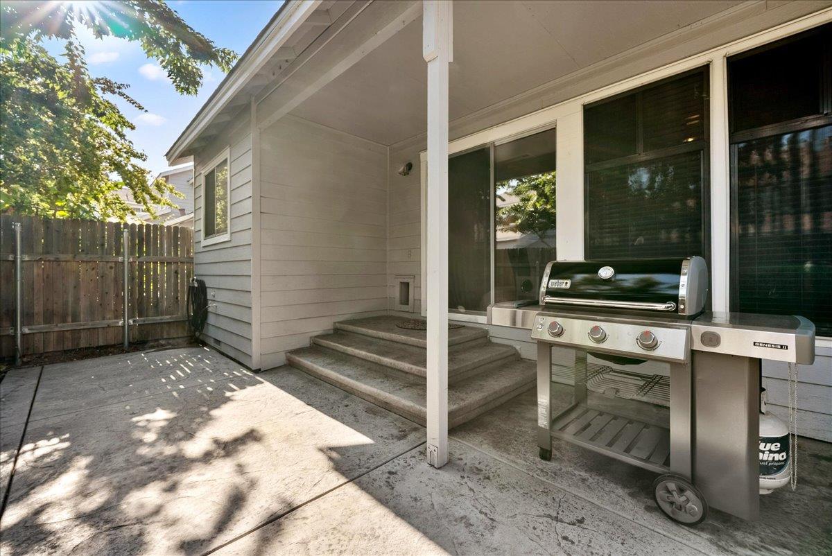 1675 Vernon Street 57