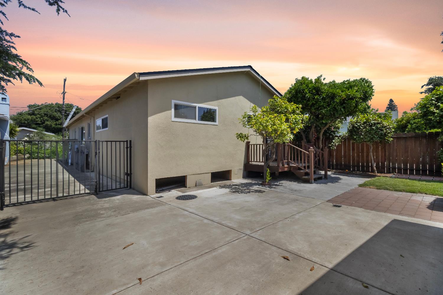 523 W Merle Court