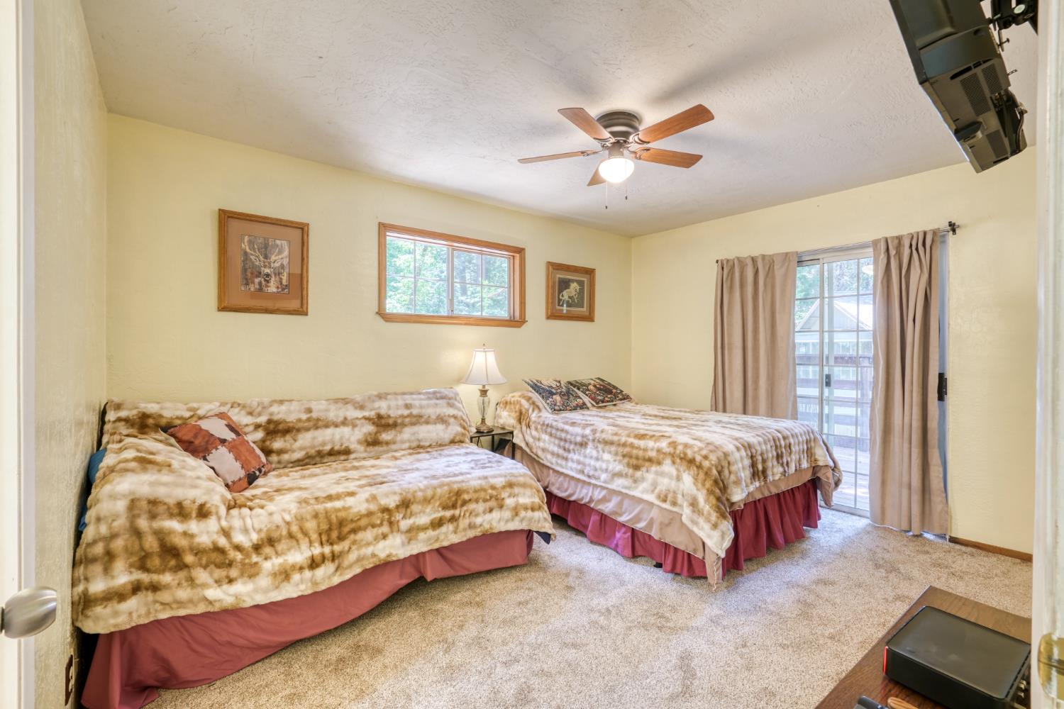 6236 Bucktail Lane