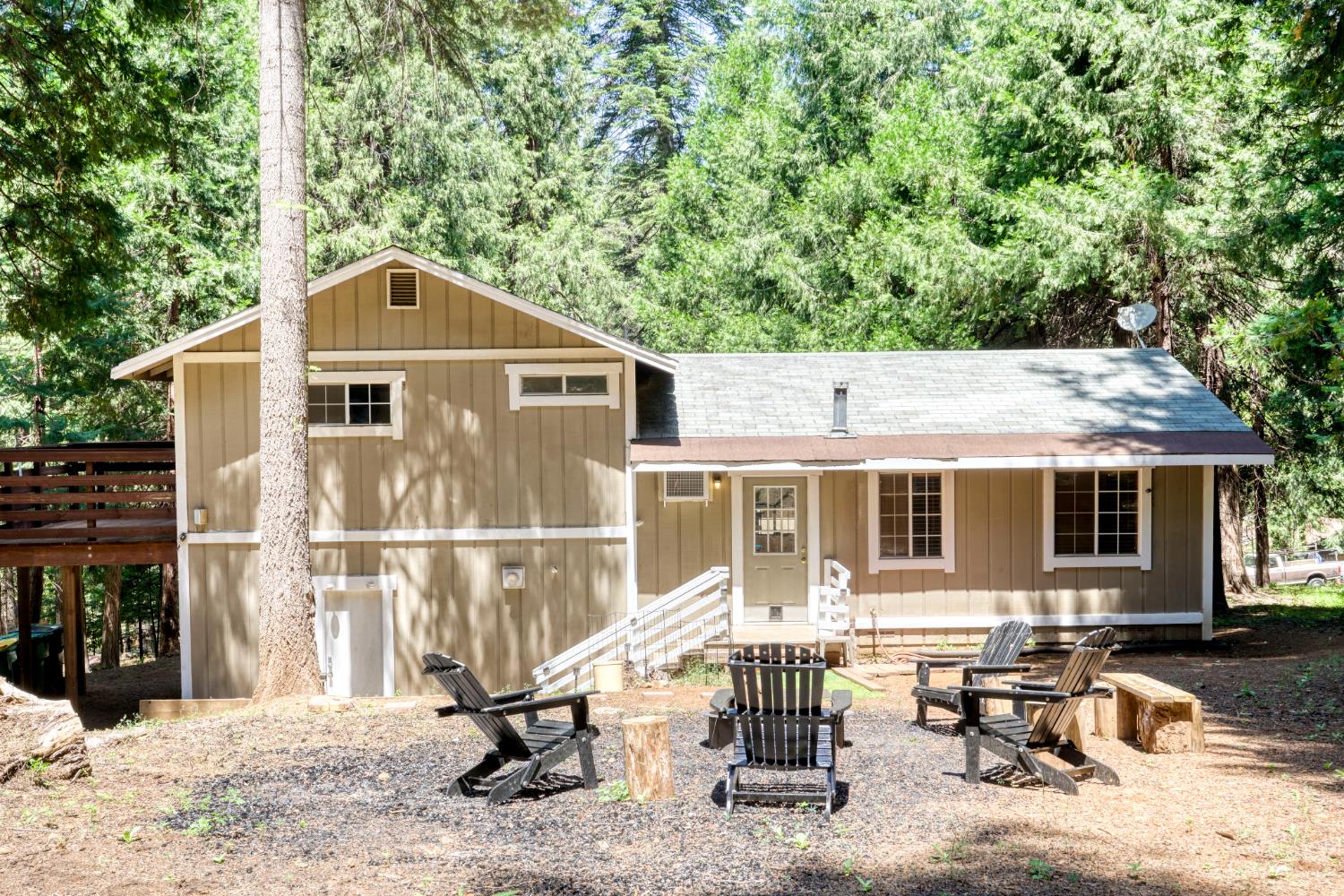 6236 Bucktail Lane