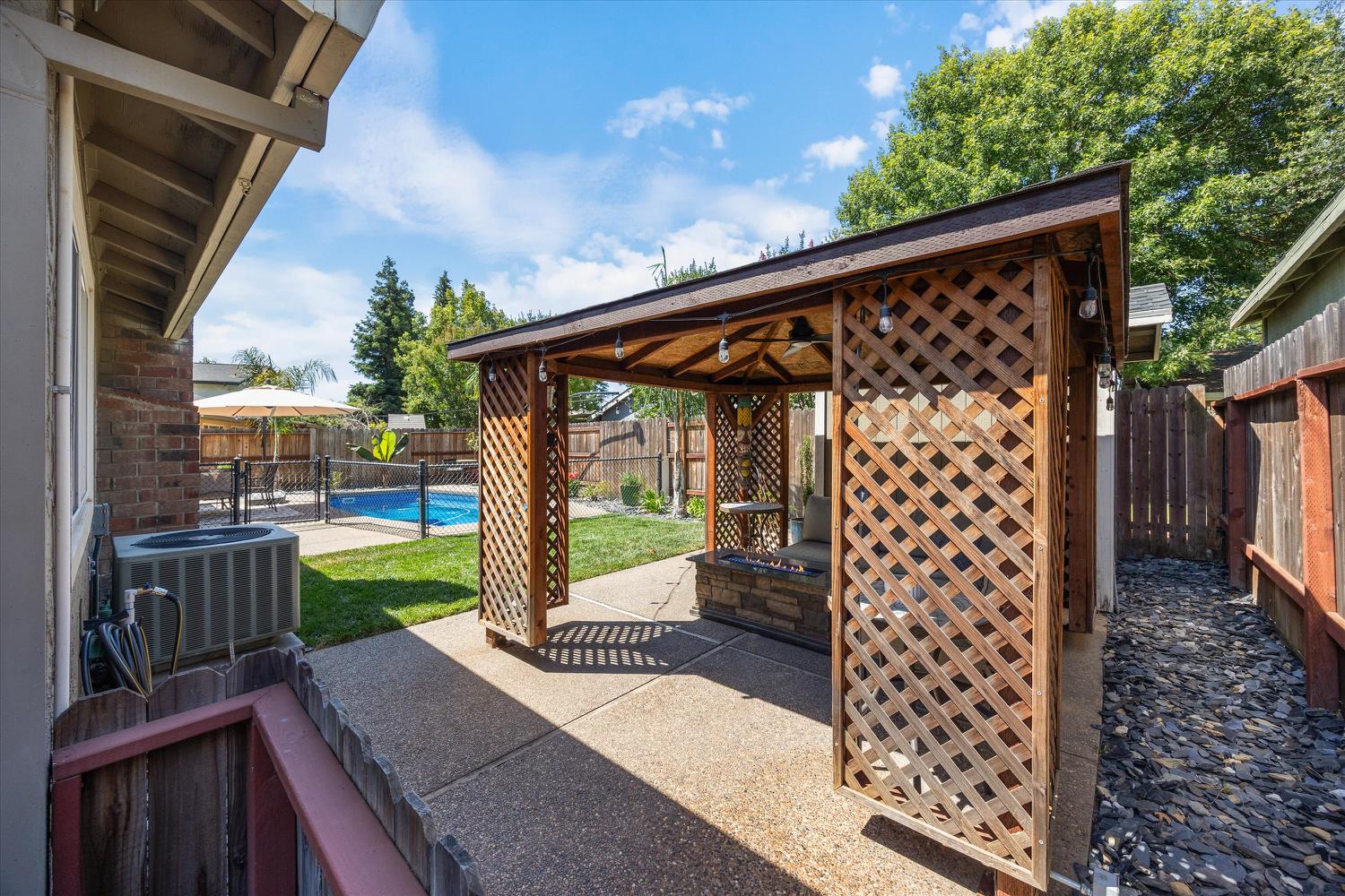 7019 Pebblebrook Way