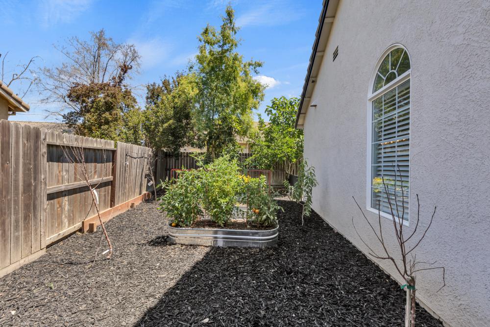 9156 Bridalveil Circle