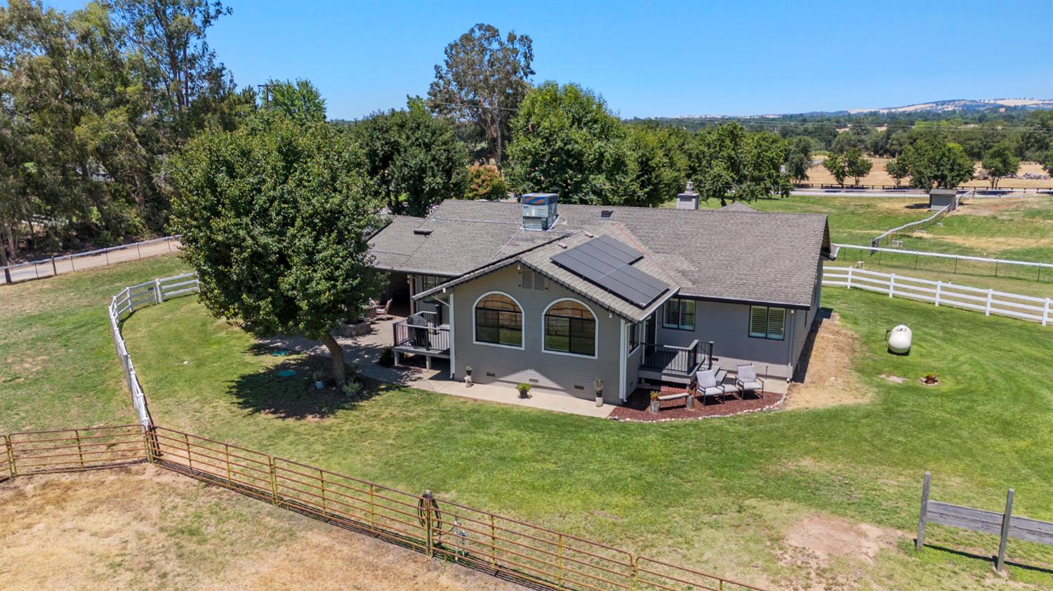 131 Twin Ponds Lane