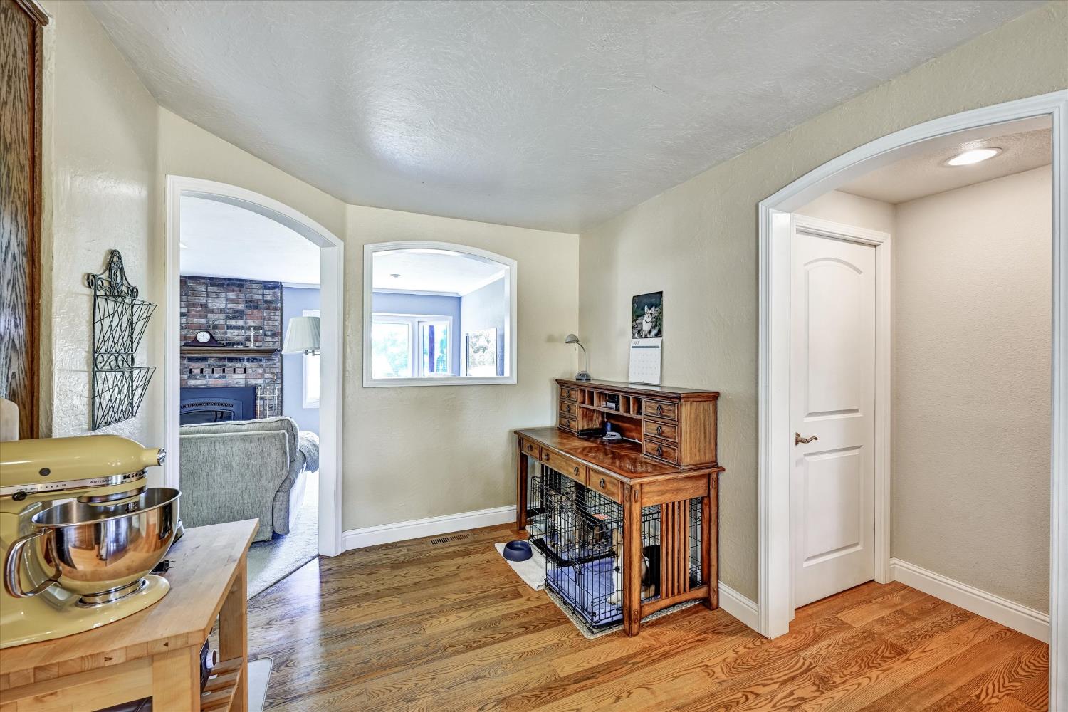 4495 Country Road